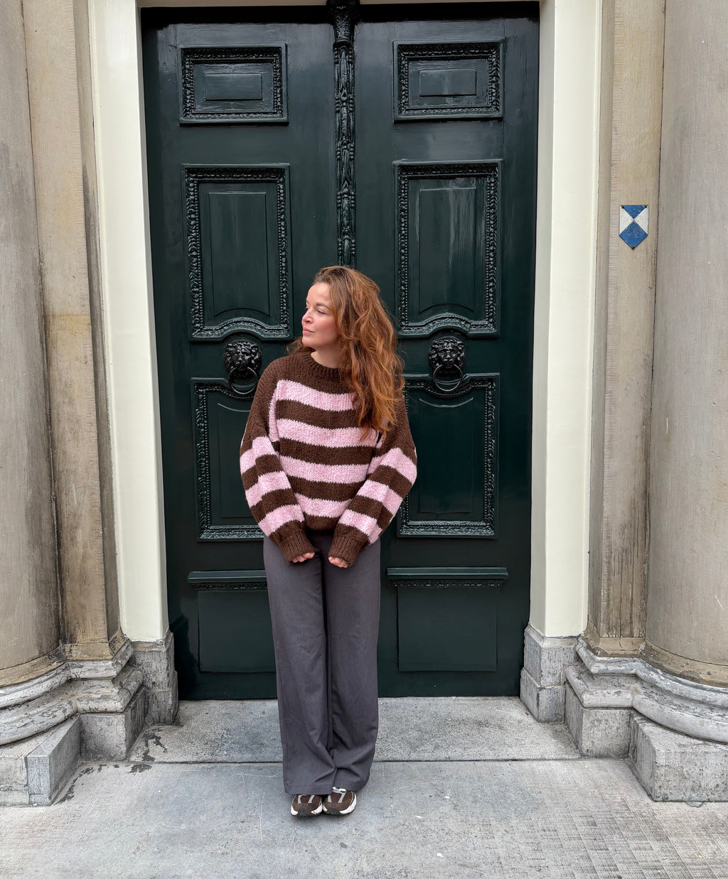 Trui met strepen bruin roze