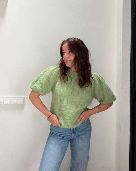Groene top met pofmouwen
